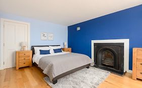 2Br New Town Garden Apartment